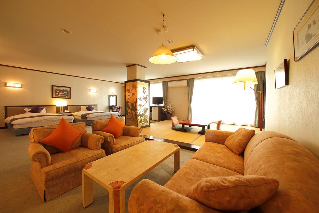 Hotel Select Grand Kagayamanaka Habitación foto